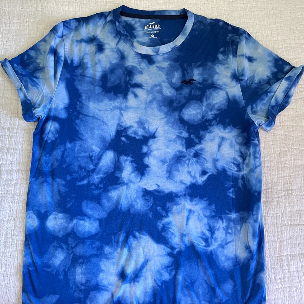 Hollister tshirt